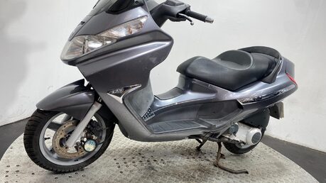 Piaggio X8 125 2006 NON RUNNING LARGE MAXI SCOOTER 125CC 13