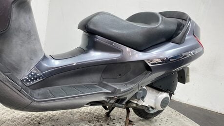 Piaggio X8 125 2006 NON RUNNING LARGE MAXI SCOOTER 125CC 15