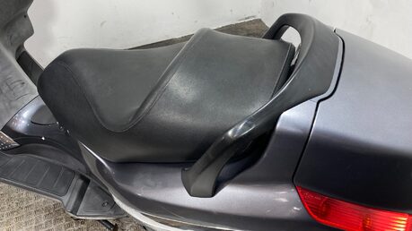 Piaggio X8 125 2006 NON RUNNING LARGE MAXI SCOOTER 125CC 17