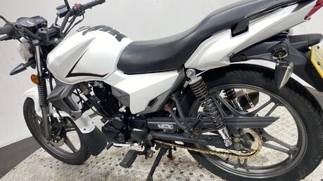 Keeway RK 125 2016 NON RUNNING PROJECT NAKED BIKE 125CC 16