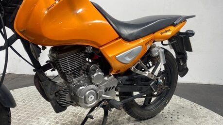 Zontes Monster 125 2014 7K NON RUNNING PROJECT BIKE SPARES OR REPAIR 125CC 13
