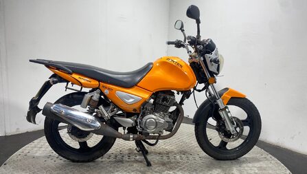 Zontes Monster 125 2014 7K NON RUNNING PROJECT BIKE SPARES OR REPAIR 125CC