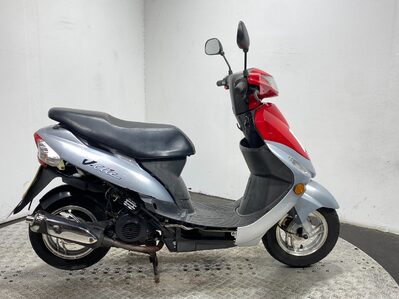 Peugeot V Clic 50 2010 non running project bike scooter 50cc 