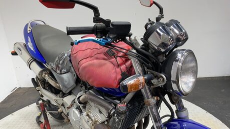 Honda CB 600 HORNET 1999 RUNNING PROJECT BIKE SPARES OR REPAIR 600CC 19