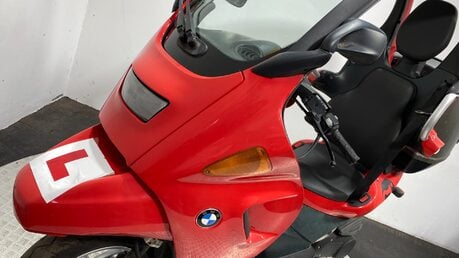 BMW C1 125 RUNNING PROJECT BIKE SCOOTER WITH A ROOF 125CC 12