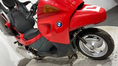 BMW C1 125 RUNNING PROJECT BIKE SCOOTER WITH A ROOF 125CC 18