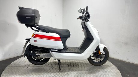 Niu Nqi GTS PRO 2021 GOOD RIDING ELECTRIC SCOOTER PROJECT BIKE 1