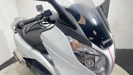 Honda Fes 125 SILVERWING 2013 RUNNING PROJECT BIKE SPARES OR REPAIR 125CC 17