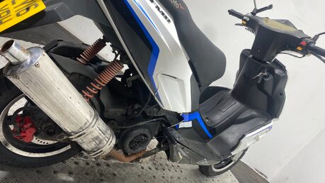 Lexmoto FMR 125 WY 2016 9K NON RUNNING PROJECT BIKE SPARES OR REPAIR 125CC 9