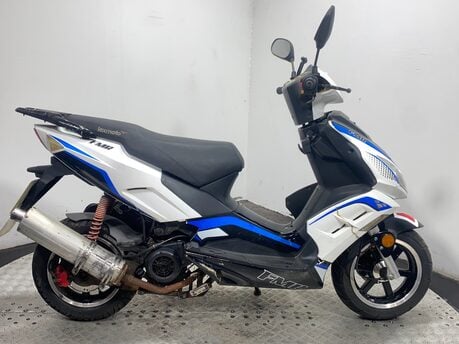 Lexmoto FMR 125 WY 2016 9K NON RUNNING PROJECT BIKE SPARES OR REPAIR 125CC