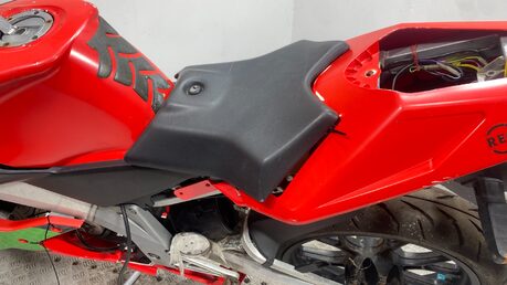 Derbi GPR 50 2006 NO RUNNING PROJECT BIKE 50CC 2 STROKE 2T GEARED 16