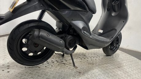Yamaha Yn 50 E NEOS EASY 2014 2T 2 STROKE 50CC SCOOTER NEW MOT 4
