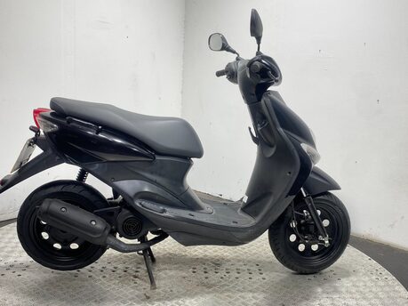 Yamaha Yn 50 E NEOS EASY 2014 2T 2 STROKE 50CC SCOOTER NEW MOT