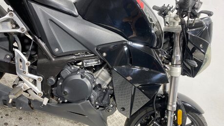 WK Bikes R 250 SS N 2016 1 OWNER 38K RUNNING PROJECT BIKE 250CC NAKED 6