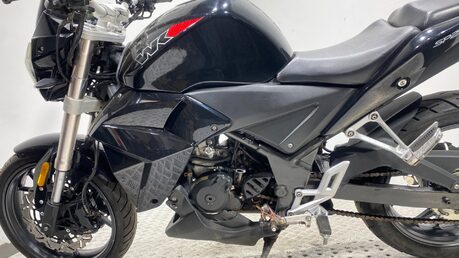 WK Bikes R 250 SS N 2016 1 OWNER 38K RUNNING PROJECT BIKE 250CC NAKED 15