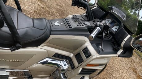 Honda GL 1500 SE 1998 38K GOLDWING NEW MOT SERVICED VERY CLEAN TOURER 12