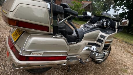 Honda GL 1500 SE 1998 38K GOLDWING NEW MOT SERVICED VERY CLEAN TOURER 13