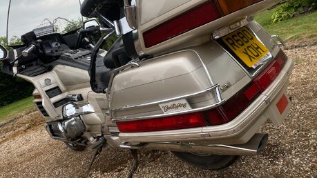 Honda GL 1500 SE 1998 38K GOLDWING NEW MOT SERVICED VERY CLEAN TOURER 18