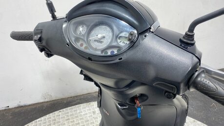 Piaggio Fly 125 3V 2016 RUNNING PROJECT BIKE SPARES OR REPAIR SCOOTER 125CC 8