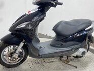 Piaggio Fly 125 3V 2016 RUNNING PROJECT BIKE SPARES OR REPAIR SCOOTER 125CC 12