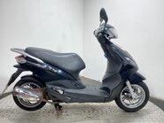 Piaggio Fly 125 3V 2016 RUNNING PROJECT BIKE SPARES OR REPAIR SCOOTER 125CC 1