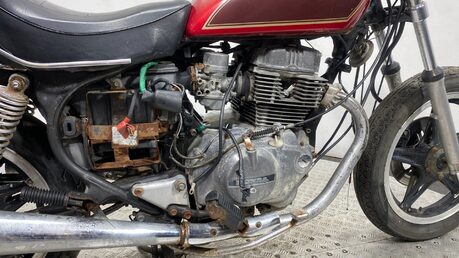 Honda CM 250 1981 NON RUNNING CLASSIC BARN FIND PROJECT BIKE 250CC 6