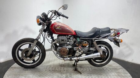 Honda CM 250 1981 NON RUNNING CLASSIC BARN FIND PROJECT BIKE 250CC 11