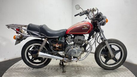 Honda CM 250 1981 NON RUNNING CLASSIC BARN FIND PROJECT BIKE 250CC 1