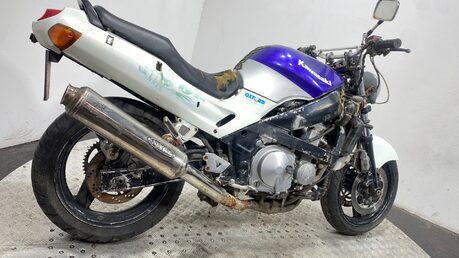 Kawasaki ZZR 600 E1 1993 37K NON RUNNING PROJECT BIKE 600CC STREETFIGHTER 2