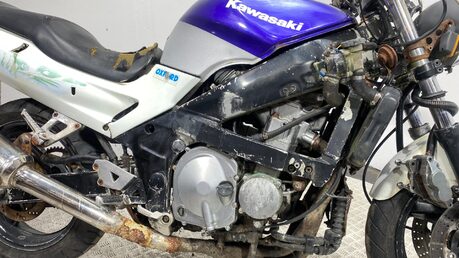 Kawasaki ZZR 600 E1 1993 37K NON RUNNING PROJECT BIKE 600CC STREETFIGHTER 6
