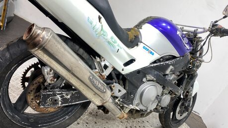 Kawasaki ZZR 600 E1 1993 37K NON RUNNING PROJECT BIKE 600CC STREETFIGHTER 10