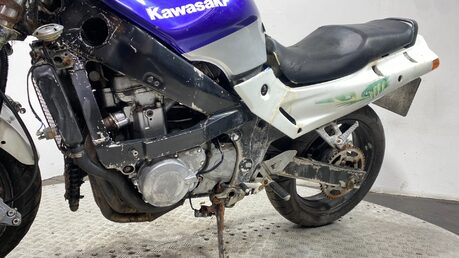 Kawasaki ZZR 600 E1 1993 37K NON RUNNING PROJECT BIKE 600CC STREETFIGHTER 15