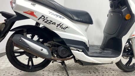 Peugeot Tweet 50 2016 RUNNING PROJECT BIKE SPARES OR REPAIR 50CC 3