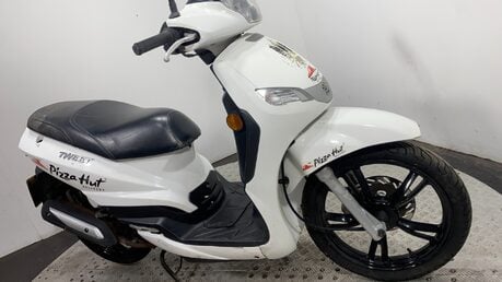 Peugeot Tweet 50 2016 RUNNING PROJECT BIKE SPARES OR REPAIR 50CC 5