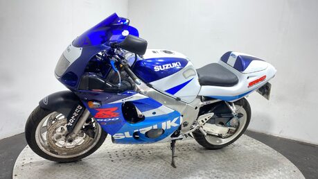 Suzuki GSXR 600 W SRAD 1998 NON RUNNING PROJECT BIKE 600CC SPORT 12