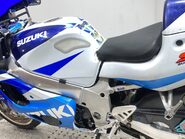 Suzuki GSXR 600 W SRAD 1998 NON RUNNING PROJECT BIKE 600CC SPORT 15
