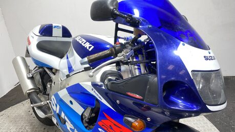 Suzuki GSXR 600 W SRAD 1998 NON RUNNING PROJECT BIKE 600CC SPORT 17