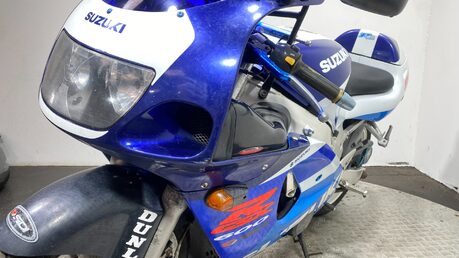 Suzuki GSXR 600 W SRAD 1998 NON RUNNING PROJECT BIKE 600CC SPORT 19