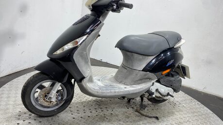 Piaggio Zip 50 4T 2007 RUNNING PROJECT SCOOTER 50CC FOUR STROKE 12
