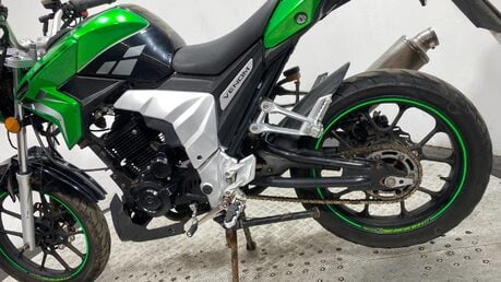 Lexmoto Venom SK 125 2015 NON RUNNING PROJECT BIKE 125CC NAKED 13
