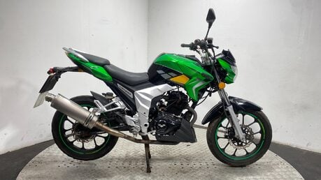 Lexmoto Venom SK 125 2015 NON RUNNING PROJECT BIKE 125CC NAKED 19