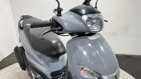 Peugeot Tweet 125 2022 RUNS WELL LOOKS GOOD PROJECT SCOOTER 125CC 20