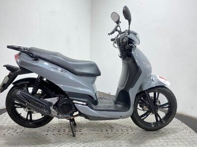 Peugeot Tweet 125 2022 RUNS WELL LOOKS GOOD PROJECT SCOOTER 125CC