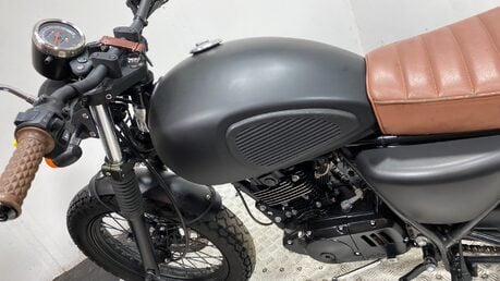 Mutt Mongrel 125 2017 NEW MOT 6K SERVICED WARRANTY CAFE RACER 125CC NAKED 16