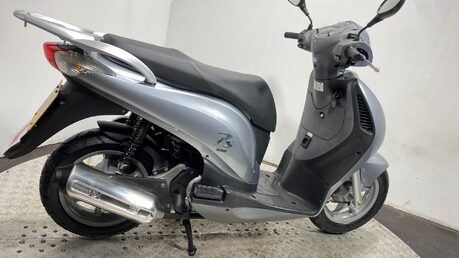 Honda Pes PS 125 2011 ONLY 6K NEW MOT VERY CLEAN 125CC SCOOTER BIKE 2