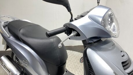 Honda Pes PS 125 2011 ONLY 6K NEW MOT VERY CLEAN 125CC SCOOTER BIKE 7