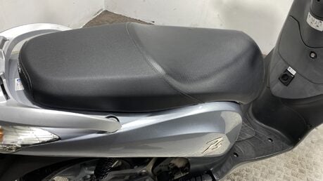 Honda Pes PS 125 2011 ONLY 6K NEW MOT VERY CLEAN 125CC SCOOTER BIKE 8