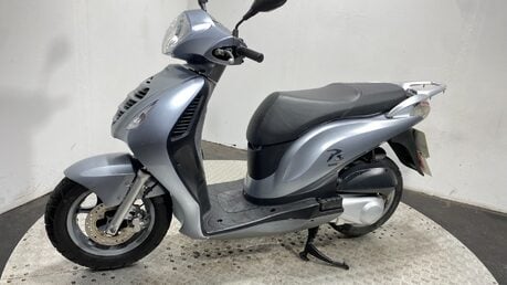 Honda Pes PS 125 2011 ONLY 6K NEW MOT VERY CLEAN 125CC SCOOTER BIKE 13