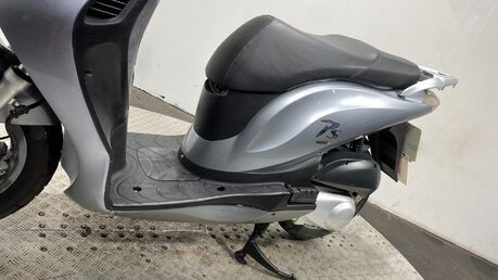 Honda Pes PS 125 2011 ONLY 6K NEW MOT VERY CLEAN 125CC SCOOTER BIKE 16
