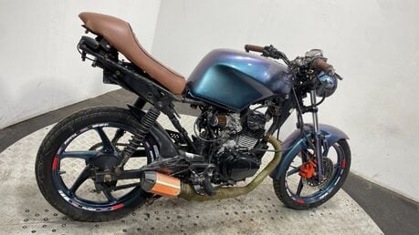 Honda CBF125 2009 NON RUNNING UNFINISHED PROJECT BIKE SPARES OR REPAIR 125CC 2
